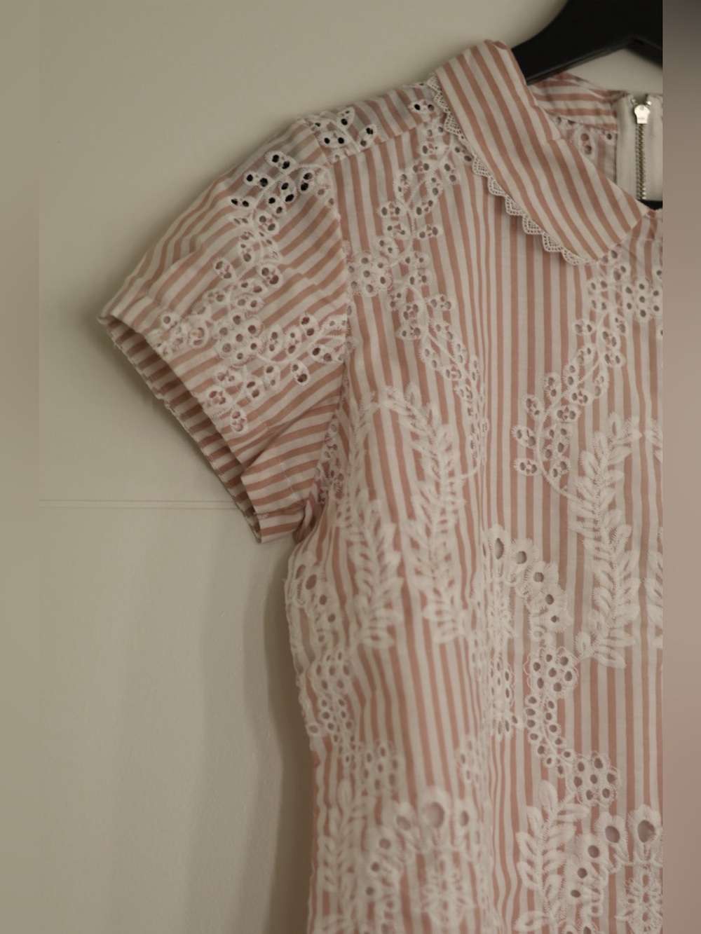 Paperdolls 100% Cotton Pink Stripe Embroidered Peter Pan Collar Blouse M NWT